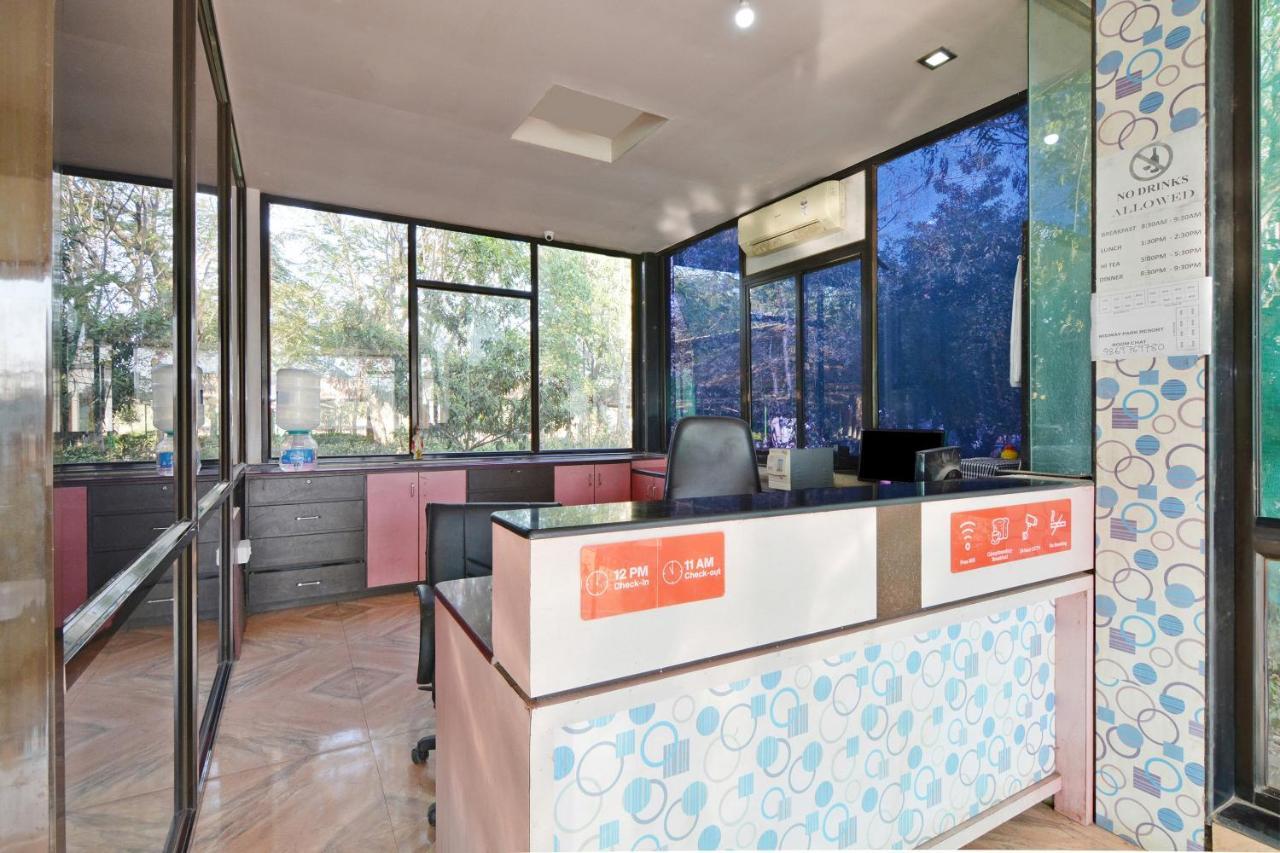 Oyo Midway Park Resort Atgaon Ngoại thất bức ảnh