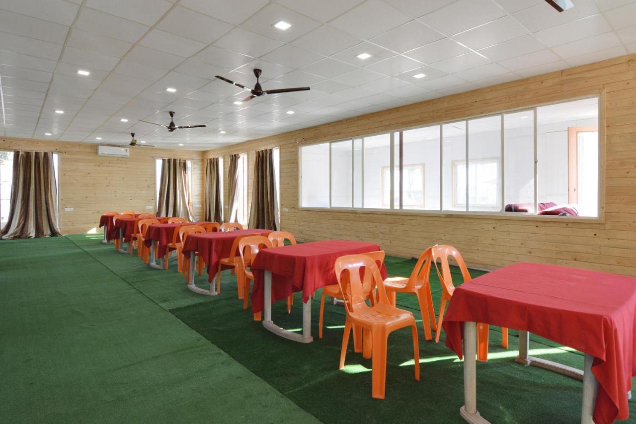Oyo Midway Park Resort Atgaon Ngoại thất bức ảnh